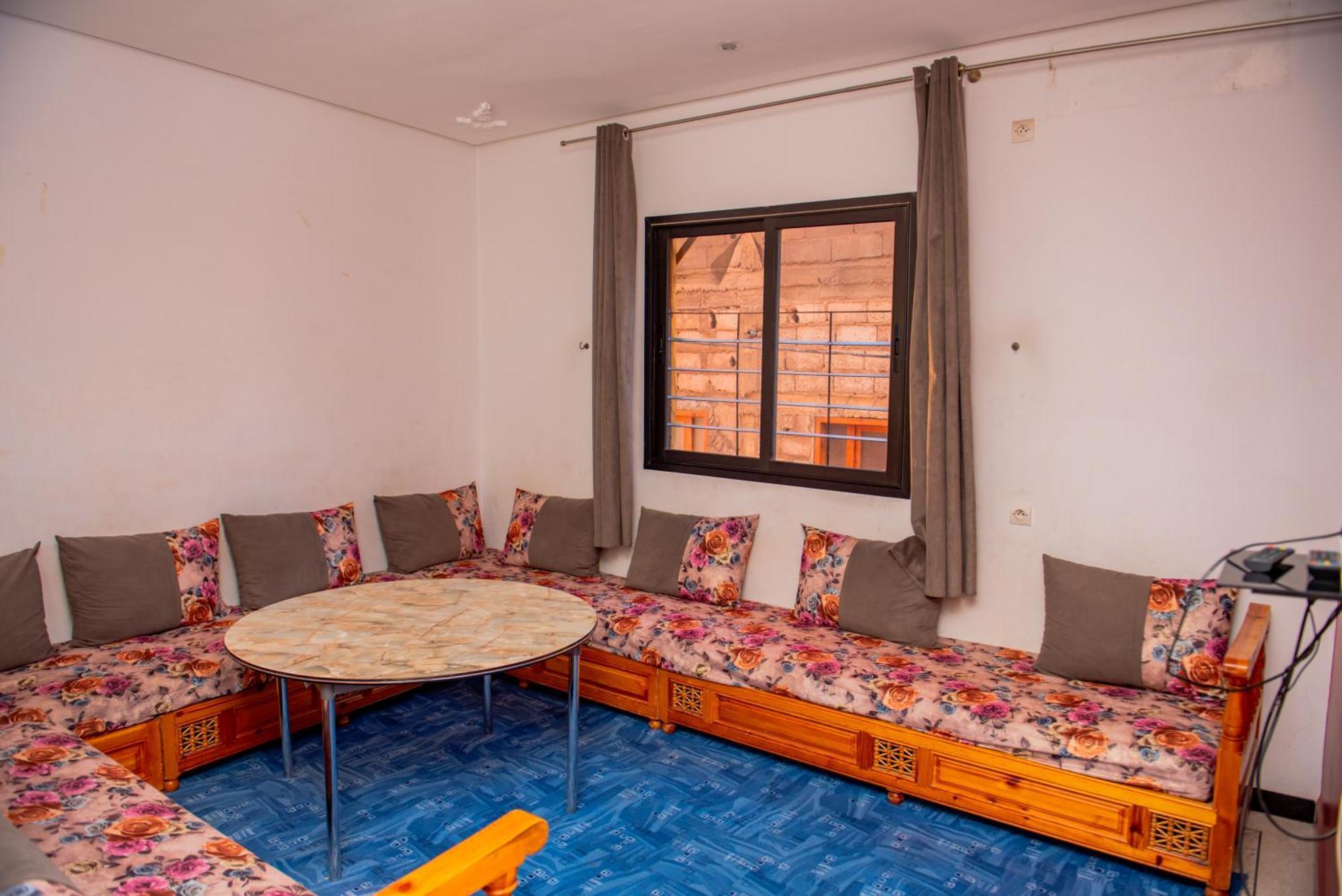 Appartement Afgo 瓦尔扎扎特 外观 照片
